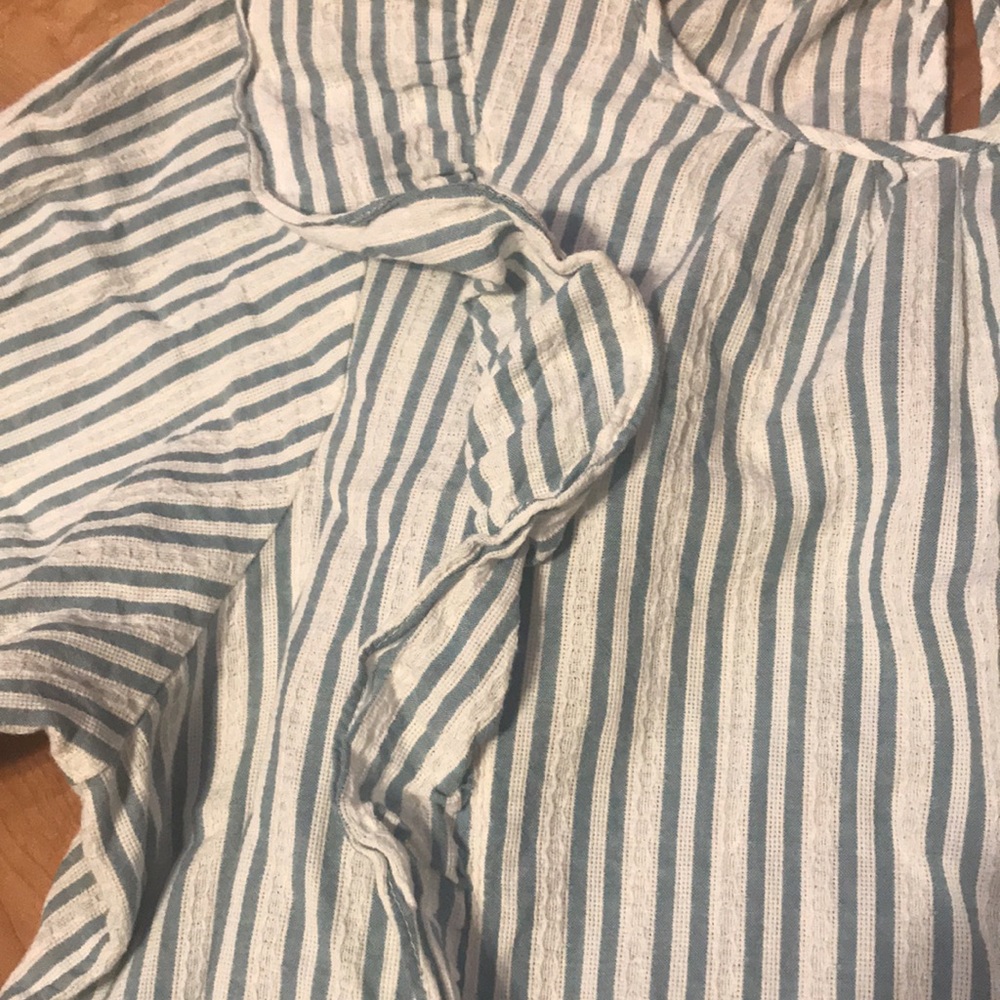 Universal Thread Top - Picture 3 of 5